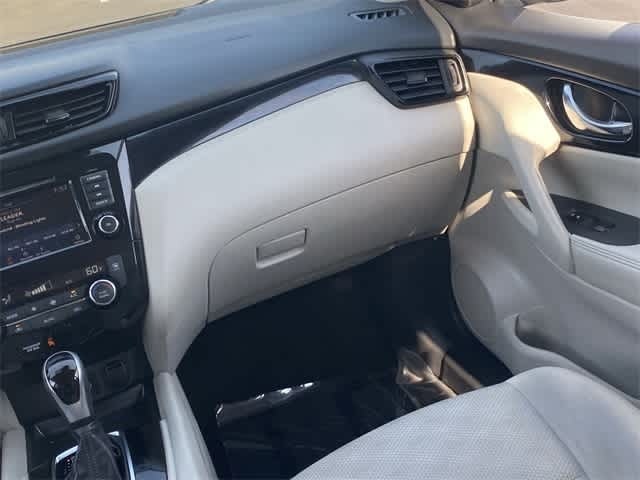 Thumbnail: 2020 Nissan Rogue Sport - 24