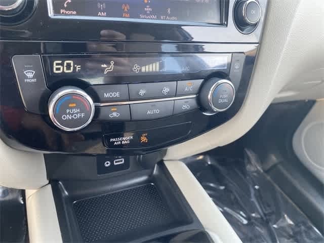 Thumbnail: 2020 Nissan Rogue Sport - 31