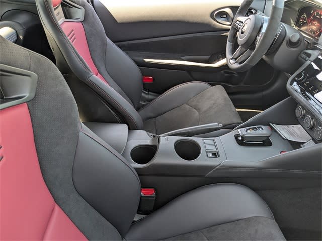 Thumbnail: 2025 Nissan Z - 10