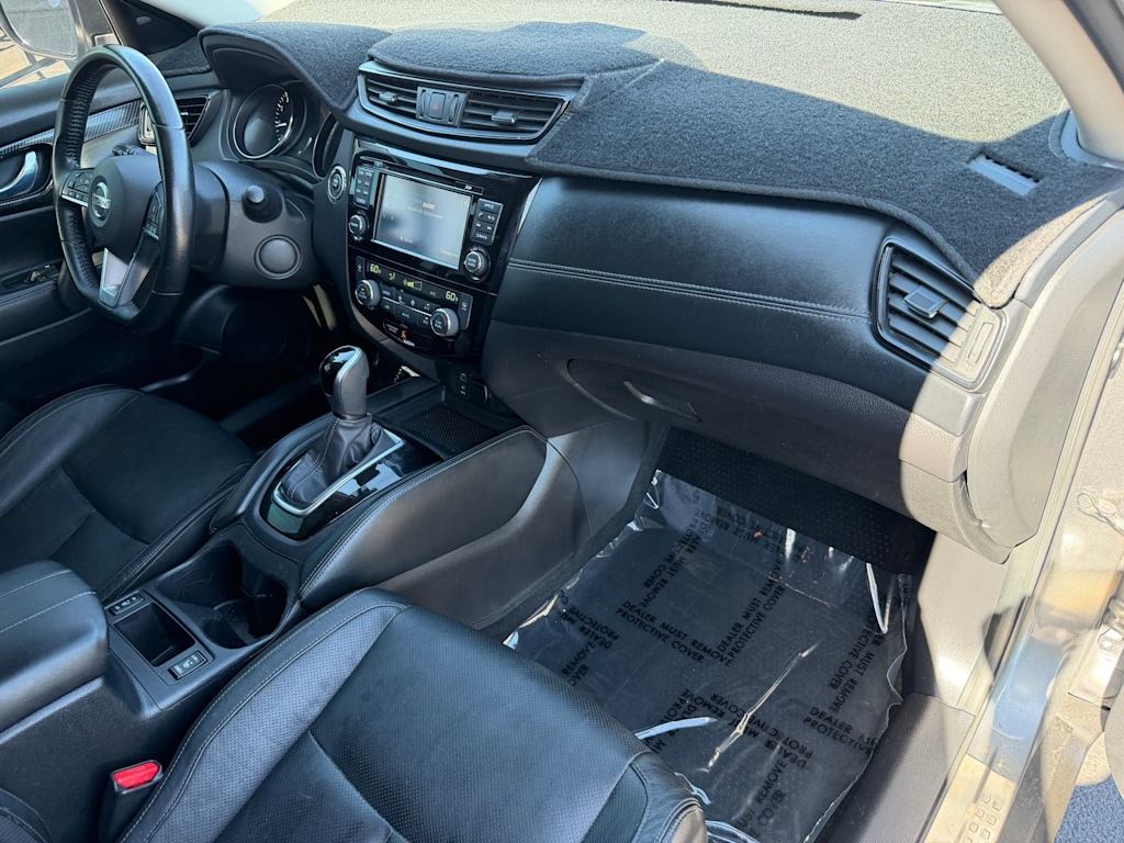 Thumbnail: 2017 Nissan Rogue - 2