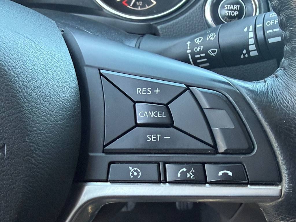 Thumbnail: 2017 Nissan Rogue - 22