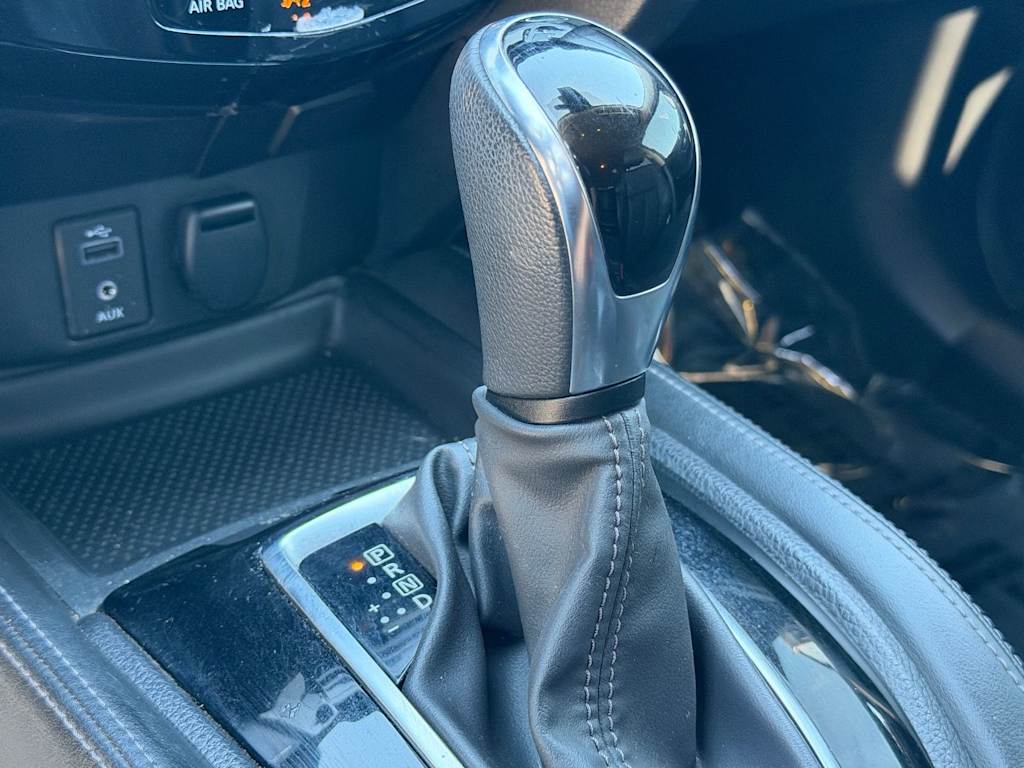 Thumbnail: 2017 Nissan Rogue - 12