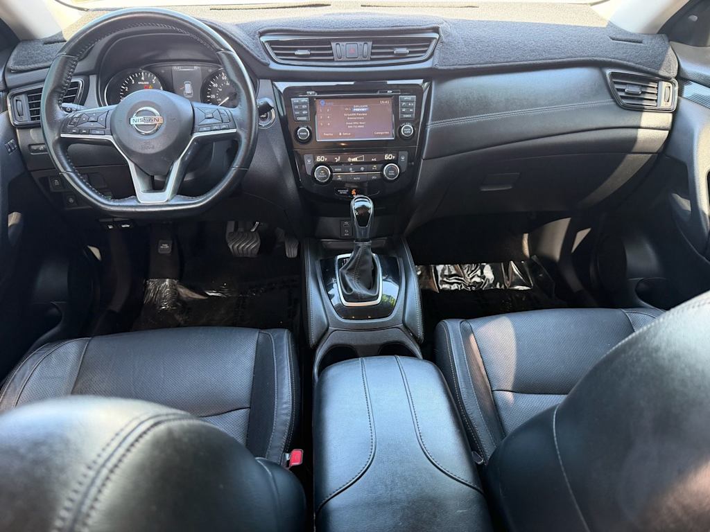 Thumbnail: 2017 Nissan Rogue - 12