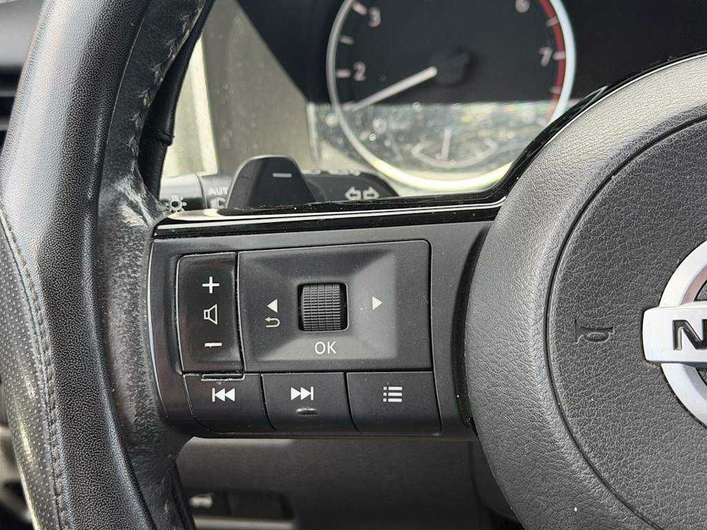Thumbnail: 2021 Nissan Rogue - 18