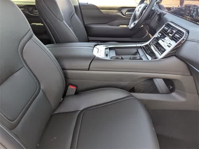 Thumbnail: 2026 Nissan Armada - 9