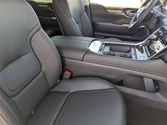 Thumbnail: 2026 Nissan Armada - 9