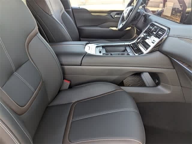 Thumbnail: 2026 Nissan Armada - 9