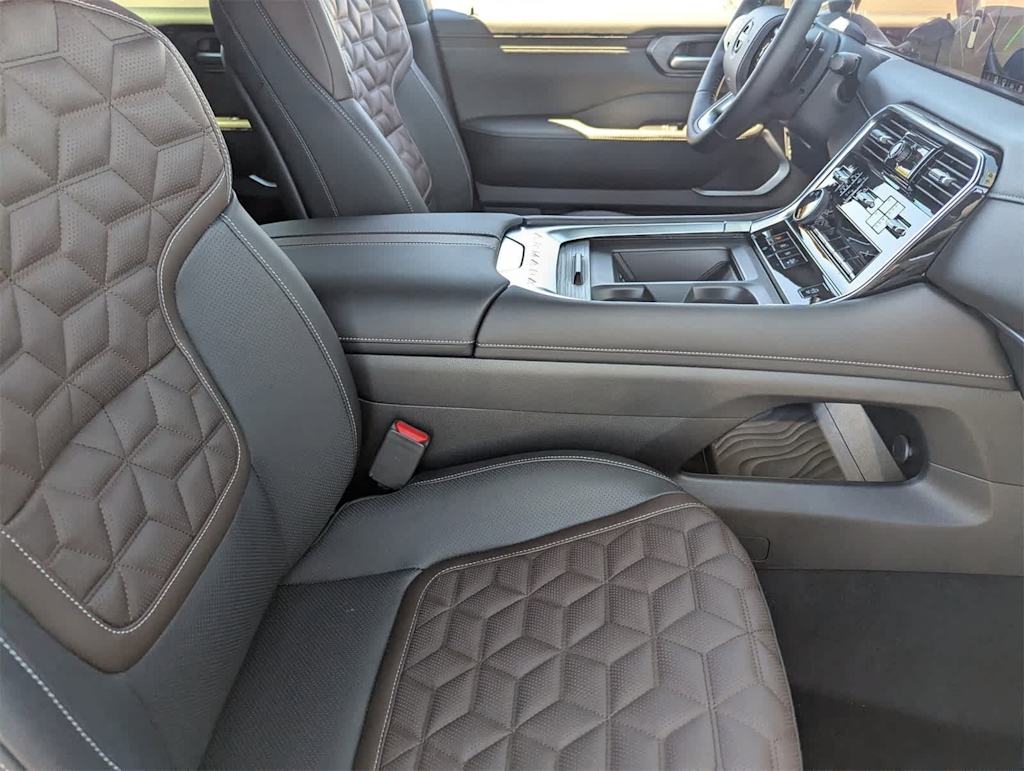 Thumbnail: 2026 Nissan Armada - 19