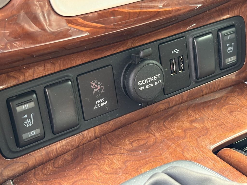 Thumbnail: 2018 INFINITI QX80 - 33