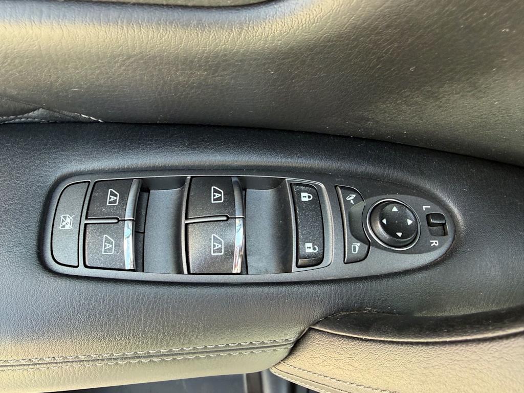 Thumbnail: 2019 INFINITI QX80 - 21