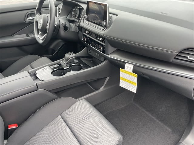 2025 Nissan Rogue SV 2