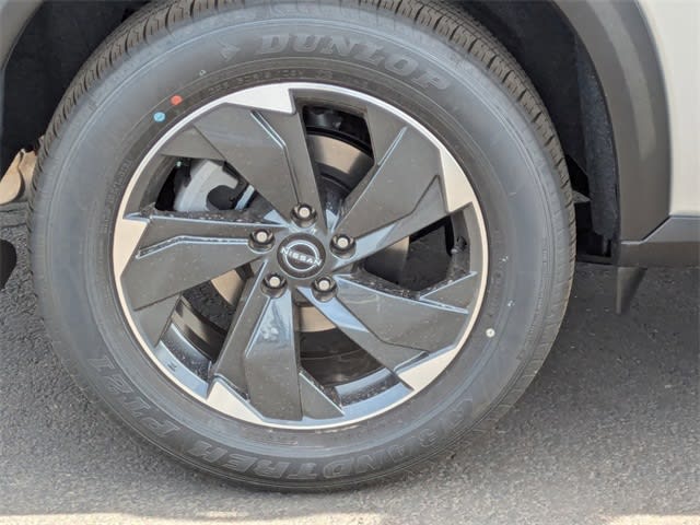 2025 Nissan Rogue SV 7