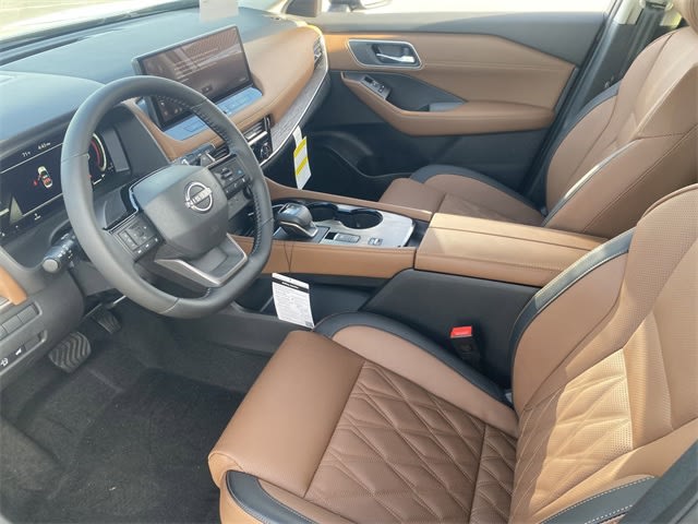 2025 Nissan Rogue Platinum 8