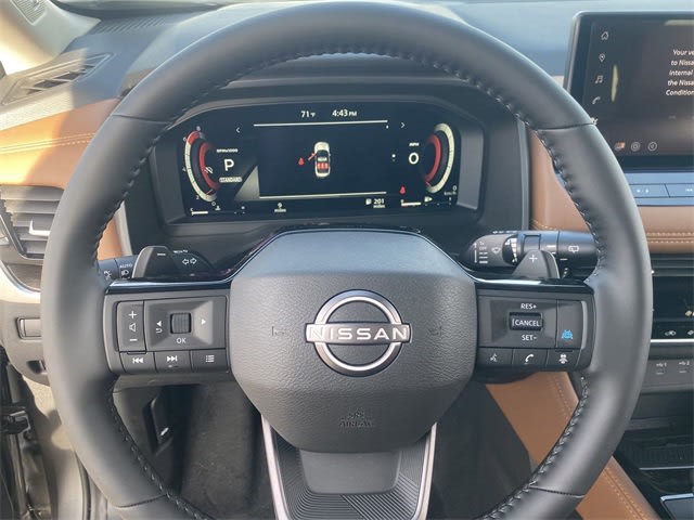 2025 Nissan Rogue Platinum 7
