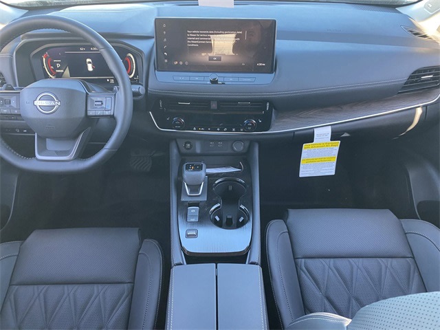 2025 Nissan Rogue Platinum 2