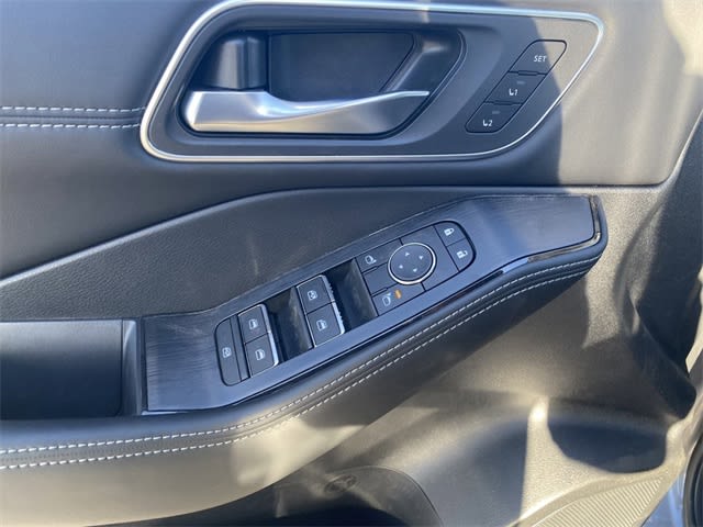 2025 Nissan Rogue Platinum 22