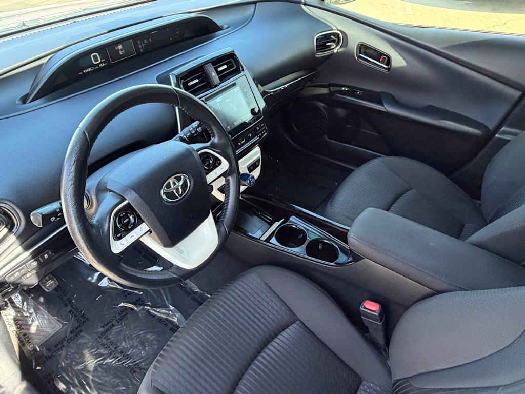 Thumbnail: 2018 Toyota Prius - 2