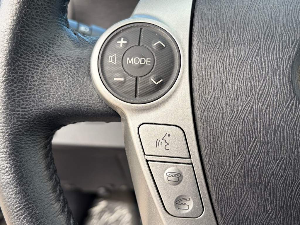 Thumbnail: 2014 Toyota Prius c - 24