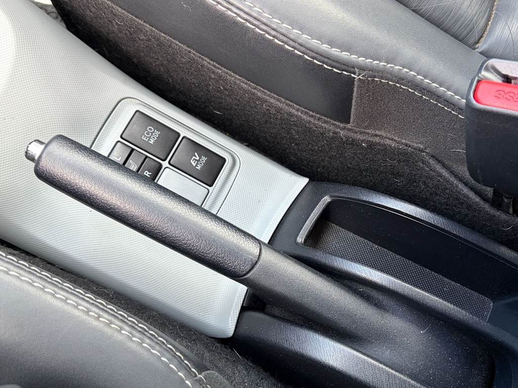 Thumbnail: 2014 Toyota Prius c - 31