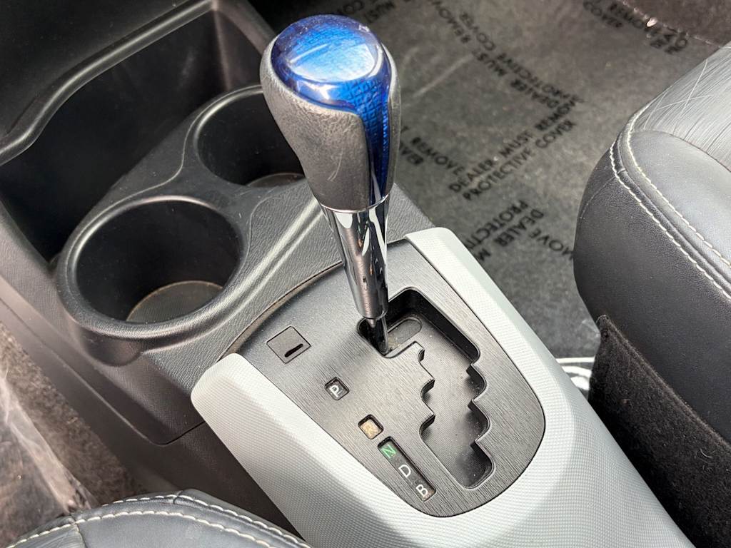 Thumbnail: 2014 Toyota Prius c - 30
