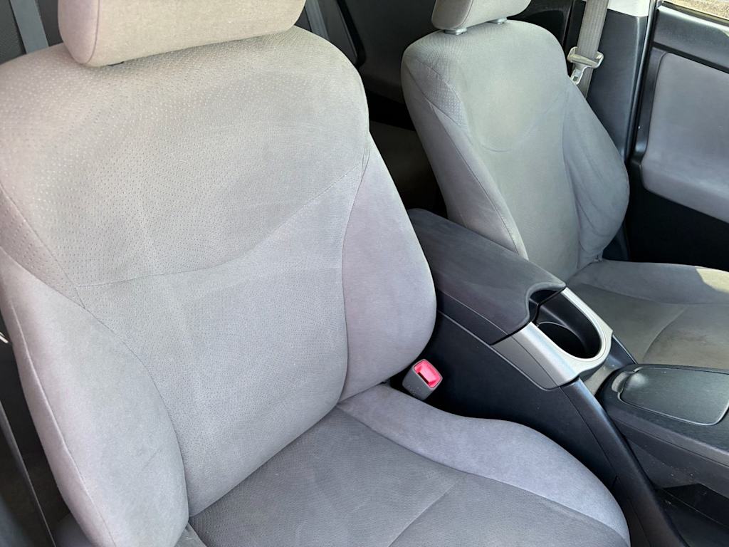 Thumbnail: 2013 Toyota Prius - 9