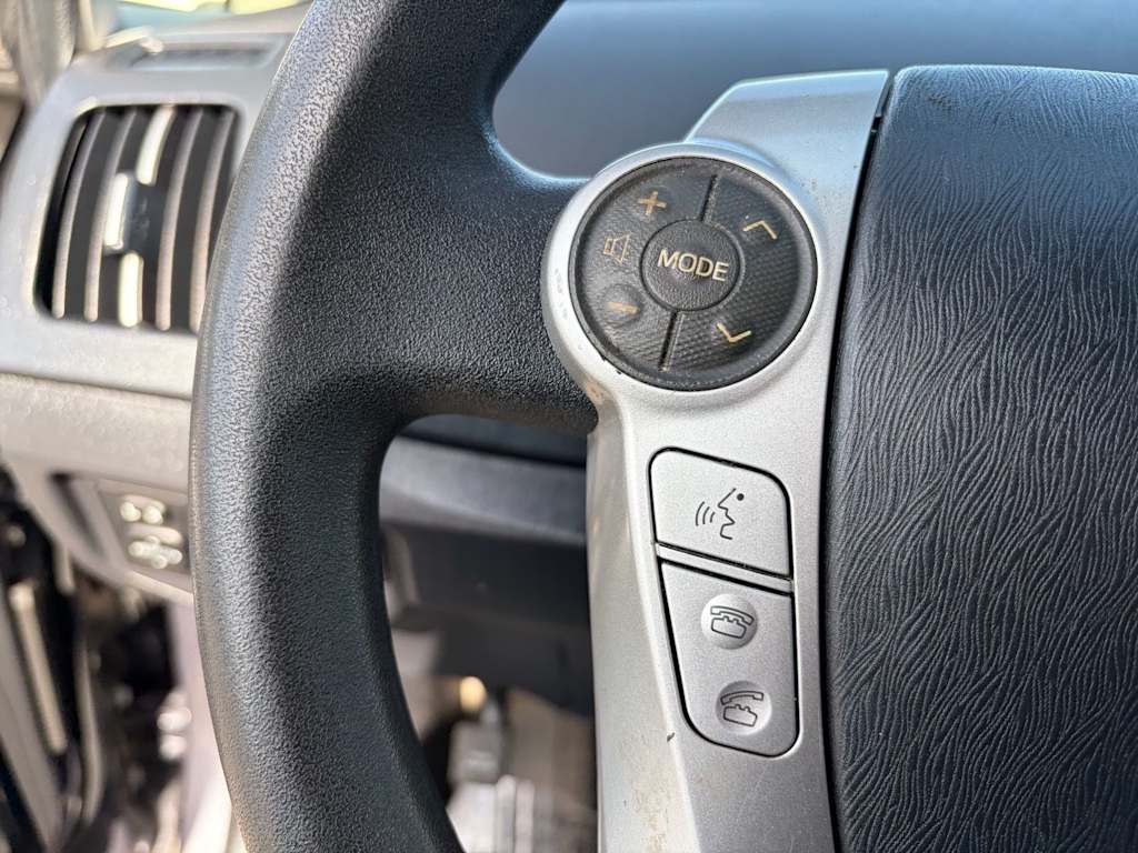 Thumbnail: 2013 Toyota Prius - 21