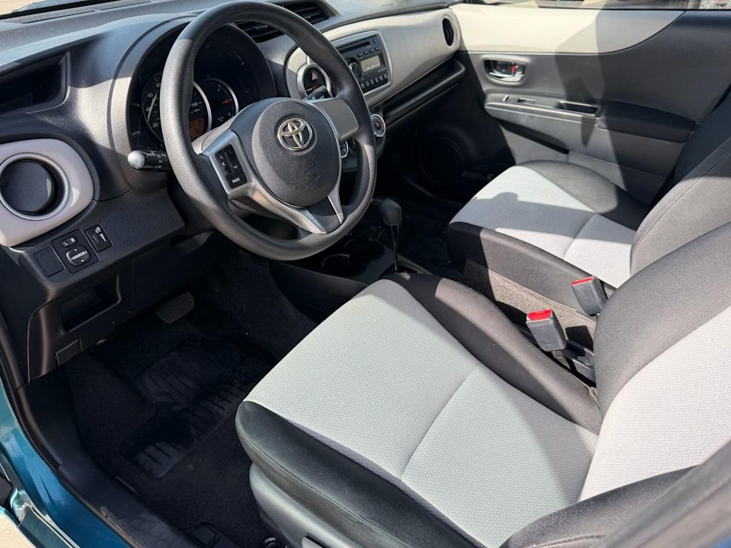Thumbnail: 2012 Toyota Yaris - 2
