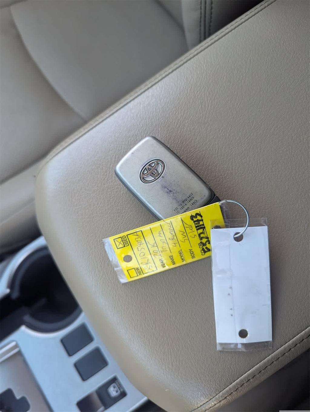 Thumbnail: 2015 Toyota 4Runner - 18