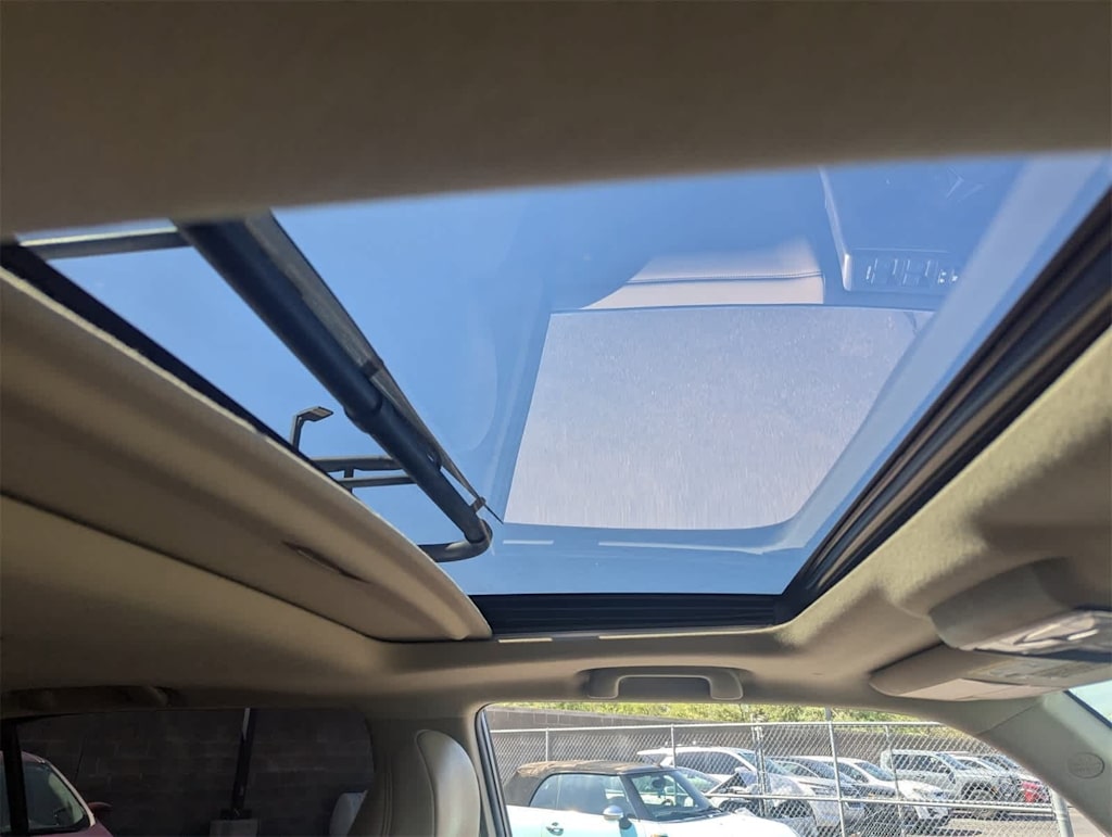 Thumbnail: 2015 Toyota 4Runner - 25