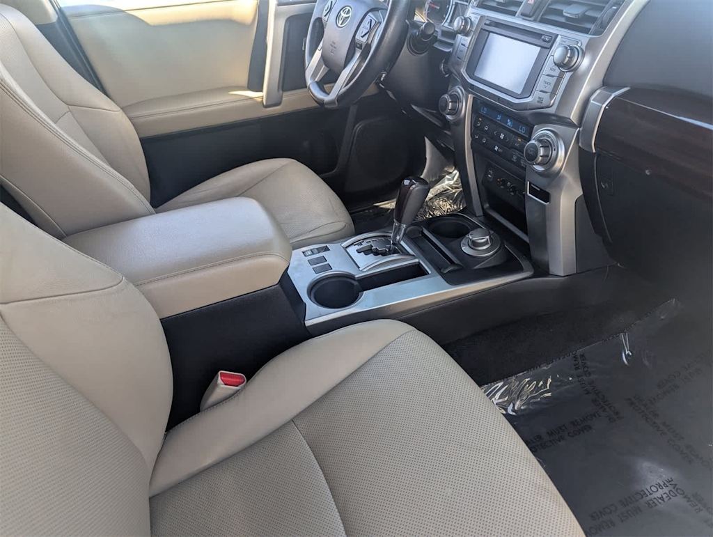 Thumbnail: 2015 Toyota 4Runner - 24