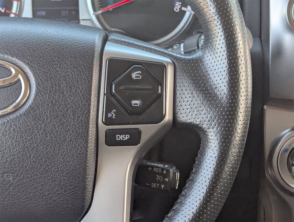 Thumbnail: 2015 Toyota 4Runner - 28