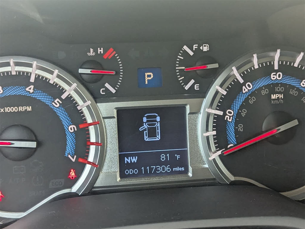 Thumbnail: 2015 Toyota 4Runner - 35