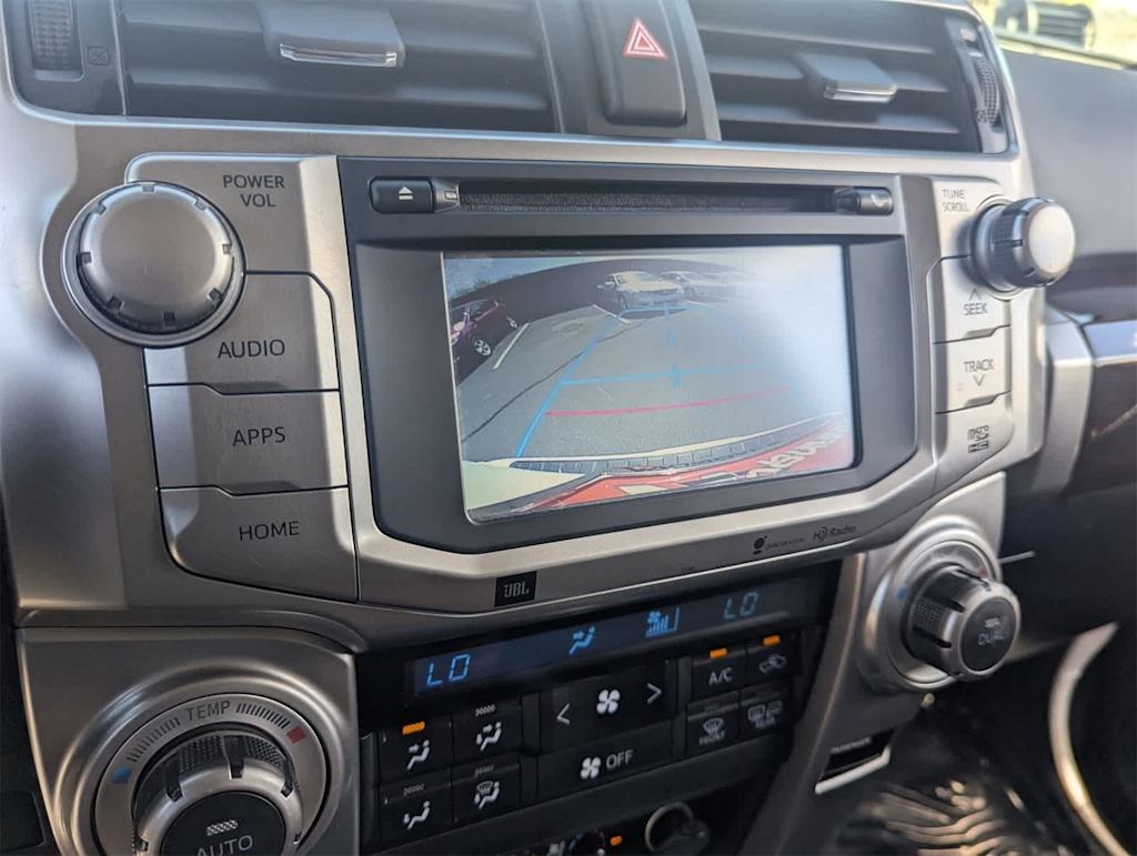 Thumbnail: 2015 Toyota 4Runner - 32