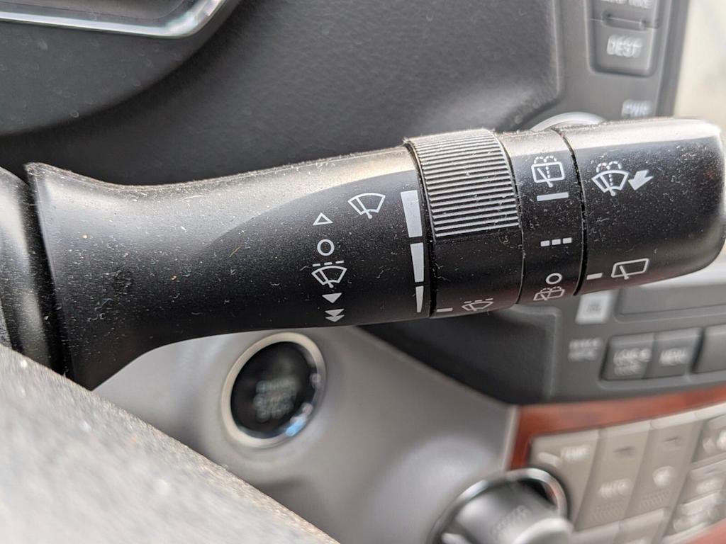 Thumbnail: 2010 Toyota Highlander - 2