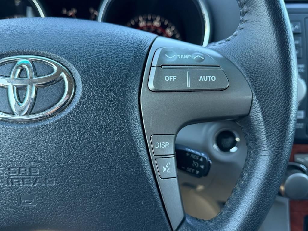 Thumbnail: 2008 Toyota Highlander - 18