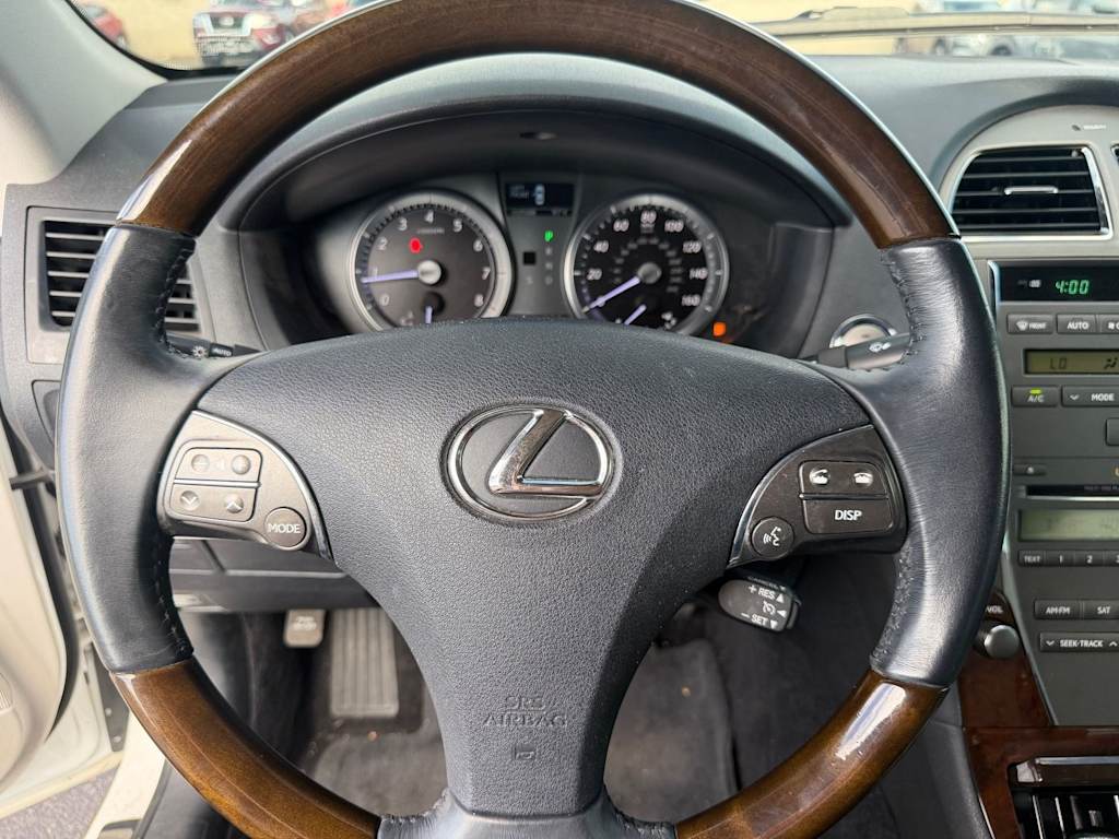 Thumbnail: 2010 Lexus ES - 2