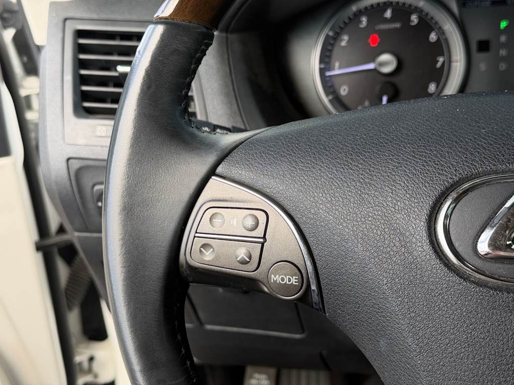 Thumbnail: 2010 Lexus ES - 17