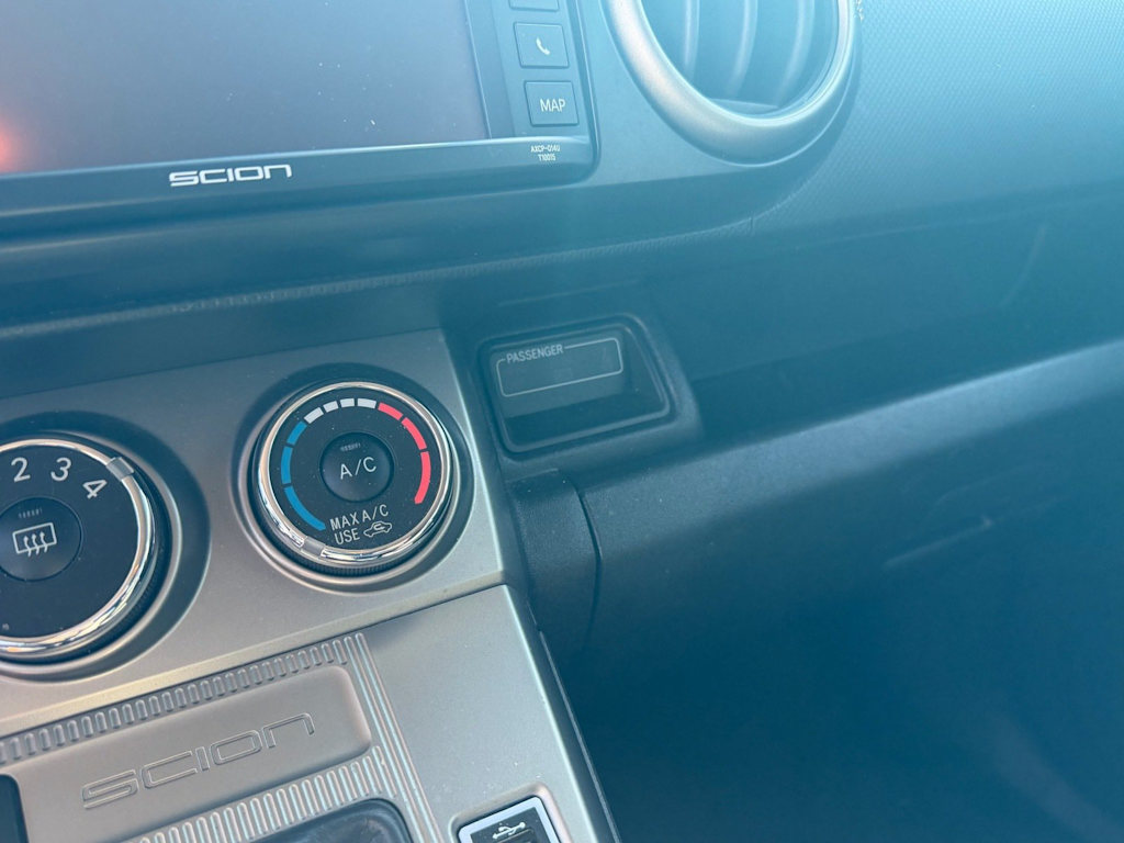 Thumbnail: 2014 Scion xB - 15