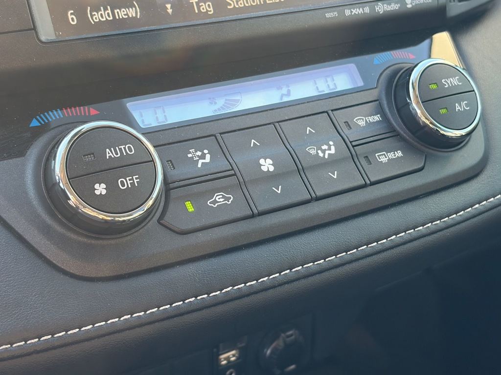 Thumbnail: 2016 Toyota RAV4 - 20
