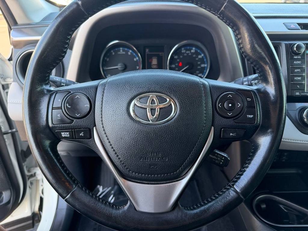 Thumbnail: 2018 Toyota RAV4 - 9