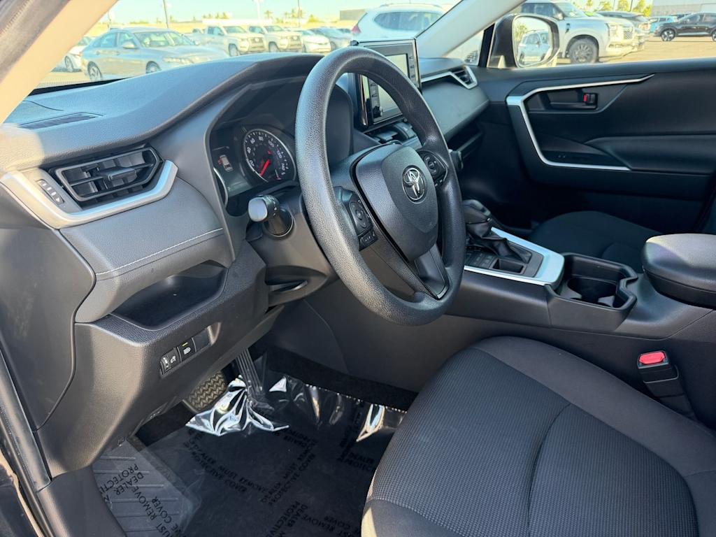 Thumbnail: 2019 Toyota RAV4 - 2