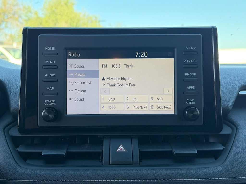Thumbnail: 2019 Toyota RAV4 - 11
