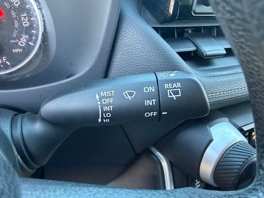 Thumbnail: 2019 Toyota RAV4 - 22