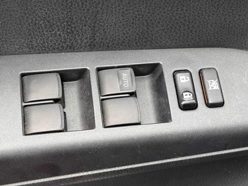 Thumbnail: 2017 Toyota RAV4 - 12