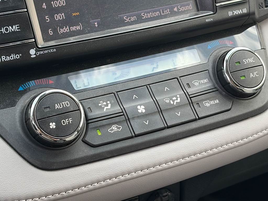 Thumbnail: 2017 Toyota RAV4 - 20