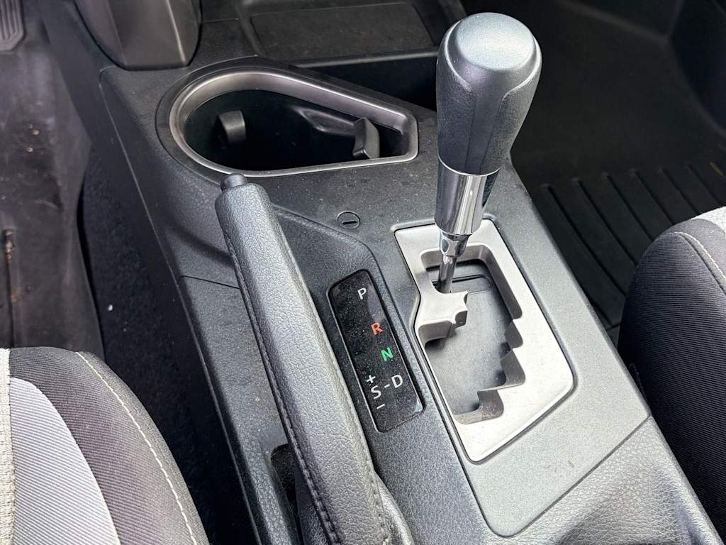 Thumbnail: 2017 Toyota RAV4 - 24