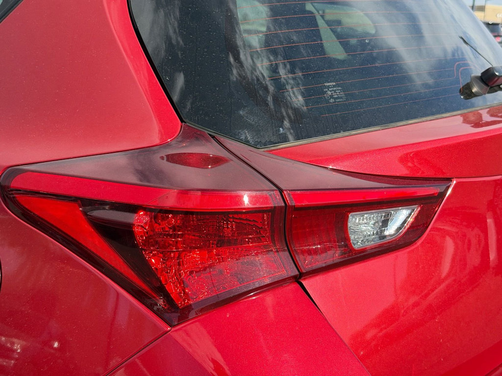 Thumbnail: 2018 Toyota Corolla iM - 23