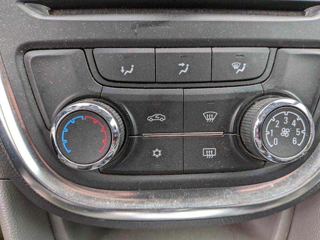 Thumbnail: 2015 Buick Encore - 11