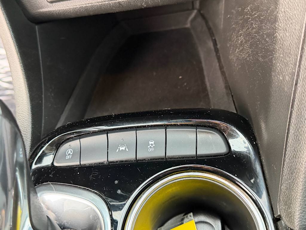 Thumbnail: 2023 Buick Encore GX - 30