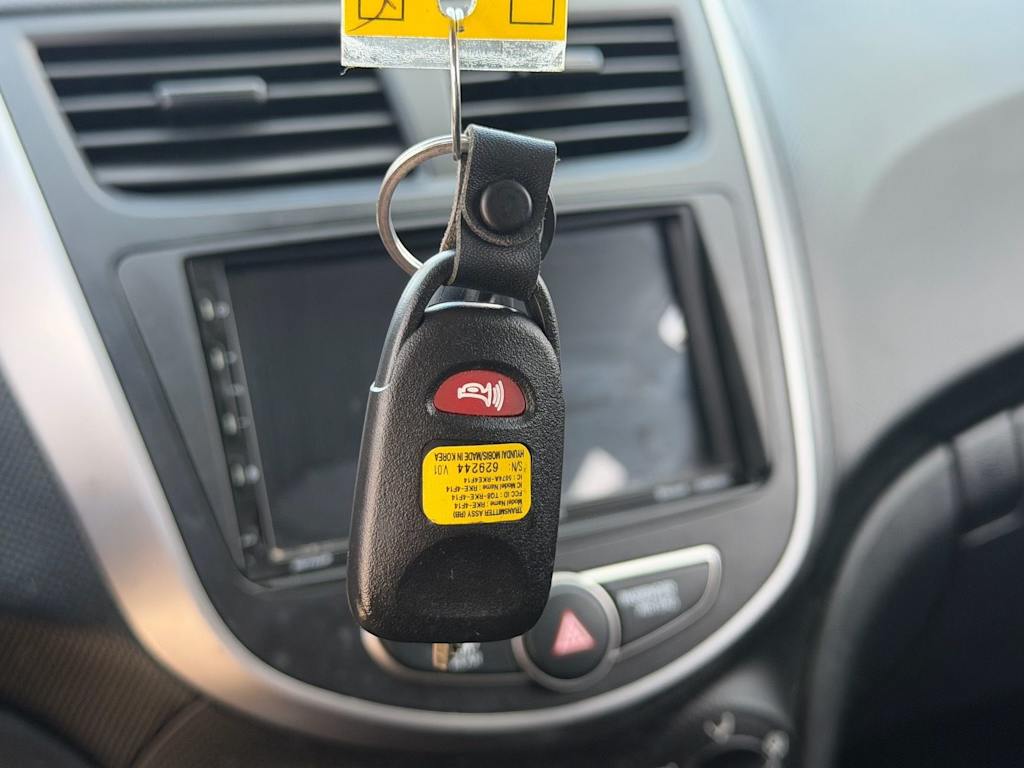 Thumbnail: 2017 Hyundai Accent - 26